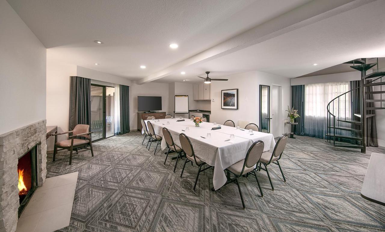 Half Moon Bay Lodge Екстер'єр фото